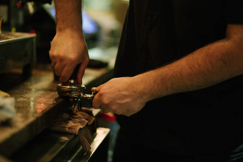 SEKILAS TENTANG TAMPING ESPRESSO Majalah Otten Coffee