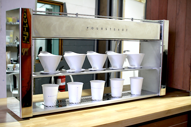 POURSTEADY: 5 CANGKIR KOPI DALAM SEKALI 