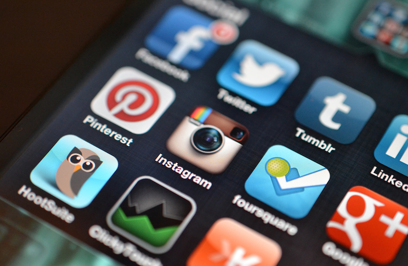 Social-Media-black