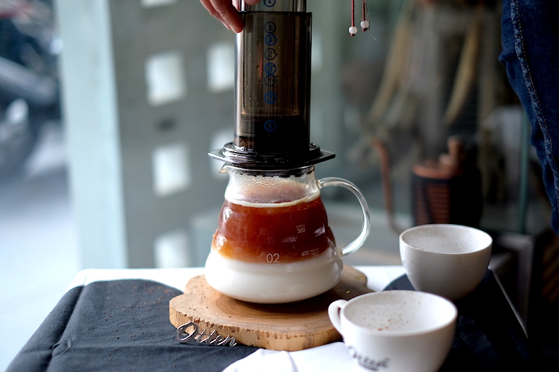 AEROPRESS ICED LATTE Majalah Otten Coffee