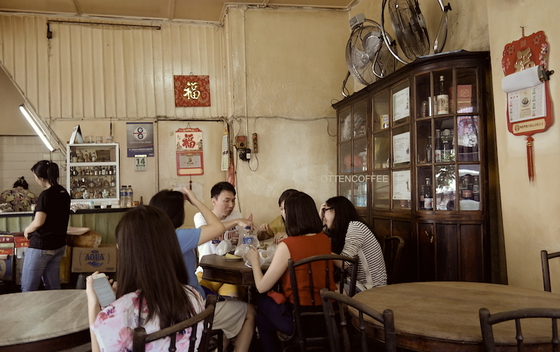 Kedai Kopi Apek adalah wajah sejarah, lebih dari sekedar cerita dalam cangkir.