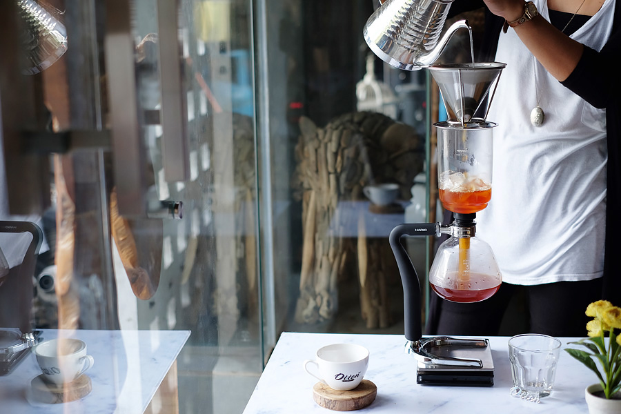 SYPHON POURED ICE COFFEE