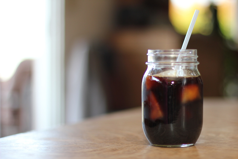 APAKAH COLD BREW LEBIH SEHAT DARI KOPI PANAS?