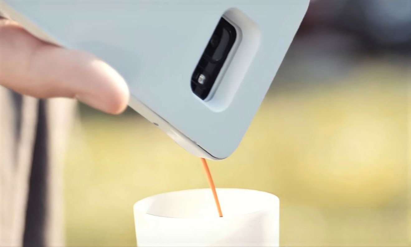 SEKARANG INI, SMARTPHONE PUN BISA SEDUH KOPI