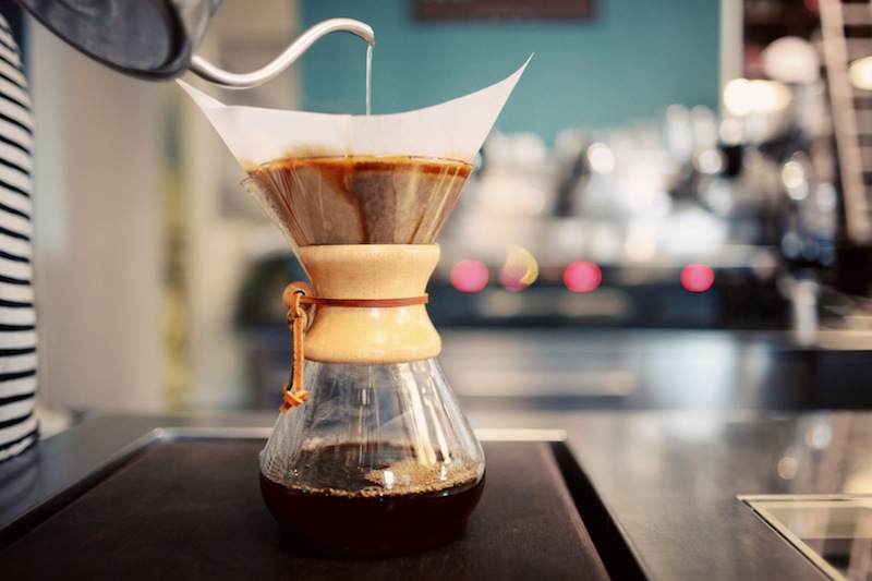 HARIO V60  VS CHEMEX PERSAMAAN PERBEDAANNYA Majalah 