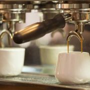 BAGAIMANA AROMA KOPI BEKERJA DI CANGKIR KOPI