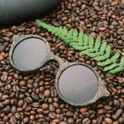 KACAMATA DARI LIMBAH BUBUK KOPI