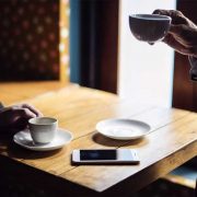 SEPERTI APA EFEK SAJIAN KOPI DIMINUM KETIKA RAPAT