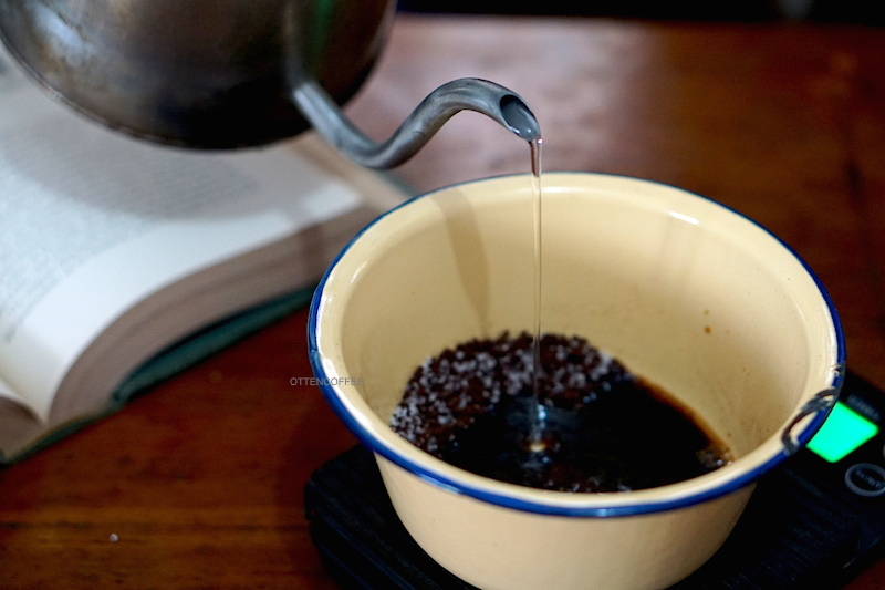 BEDA MINUM KOPI DULU DAN SEKARANG, LIHAT SISI MENARIKNYA
