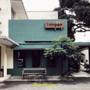 WARUNG BY TANGGA: KEDAI KOPI PENUH BARANG ANTIK