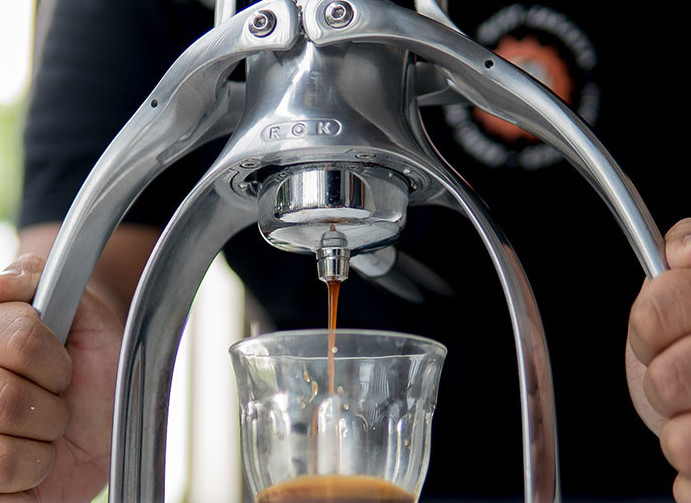 ESPRESSO MAKER MANUAL VS OTOMATIS, PILIH MANA
